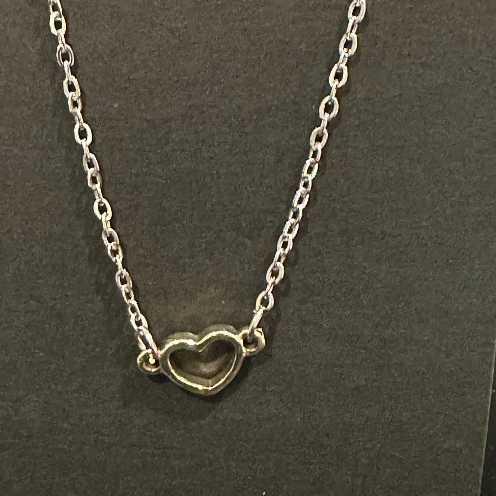 Harriet Ave Jewels Silver Heart Necklace